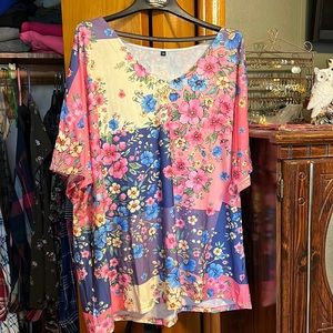 Brand new top. 5XL but fits more like 2XL